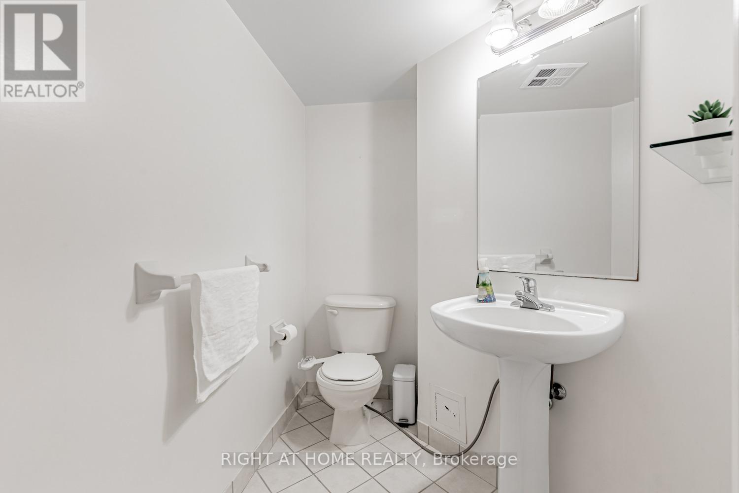 1429 - 15 Northtown Way, Toronto, Ontario  M2N 7A2 - Photo 18 - C13226678