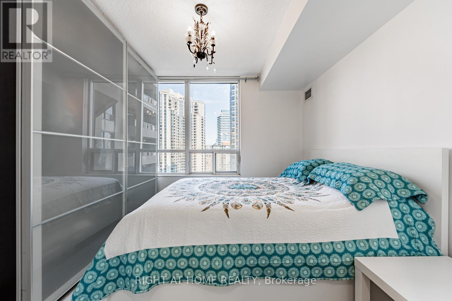 1429 - 15 Northtown Way, Toronto, Ontario  M2N 7A2 - Photo 19 - C13226678