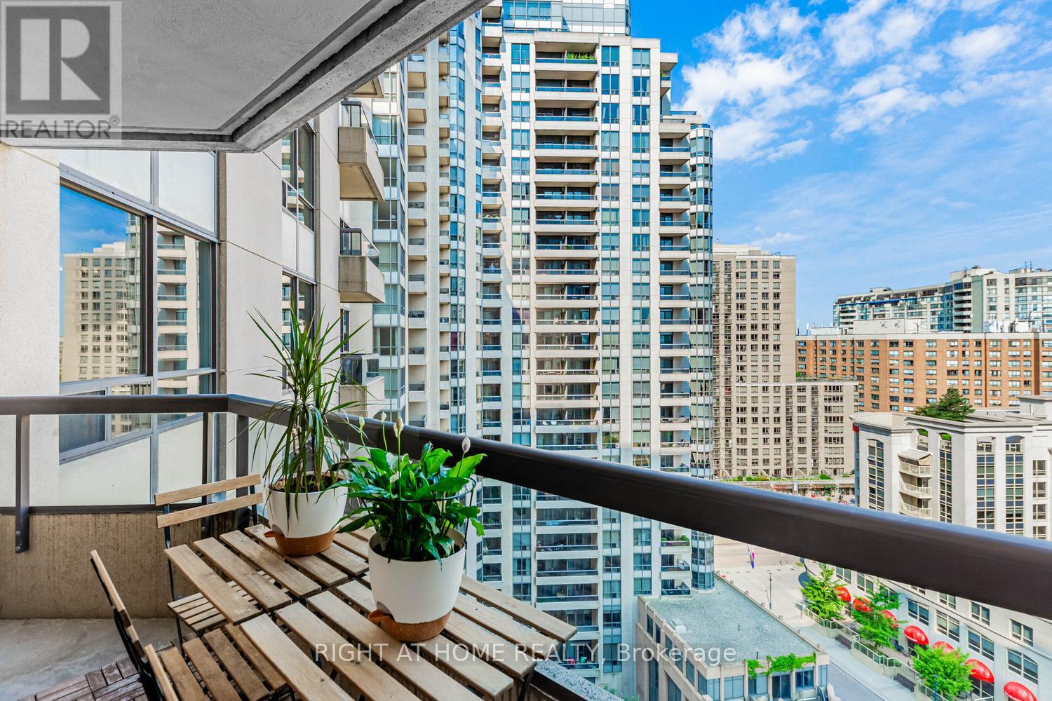 1429 - 15 Northtown Way, Toronto, Ontario  M2N 7A2 - Photo 25 - C13226678