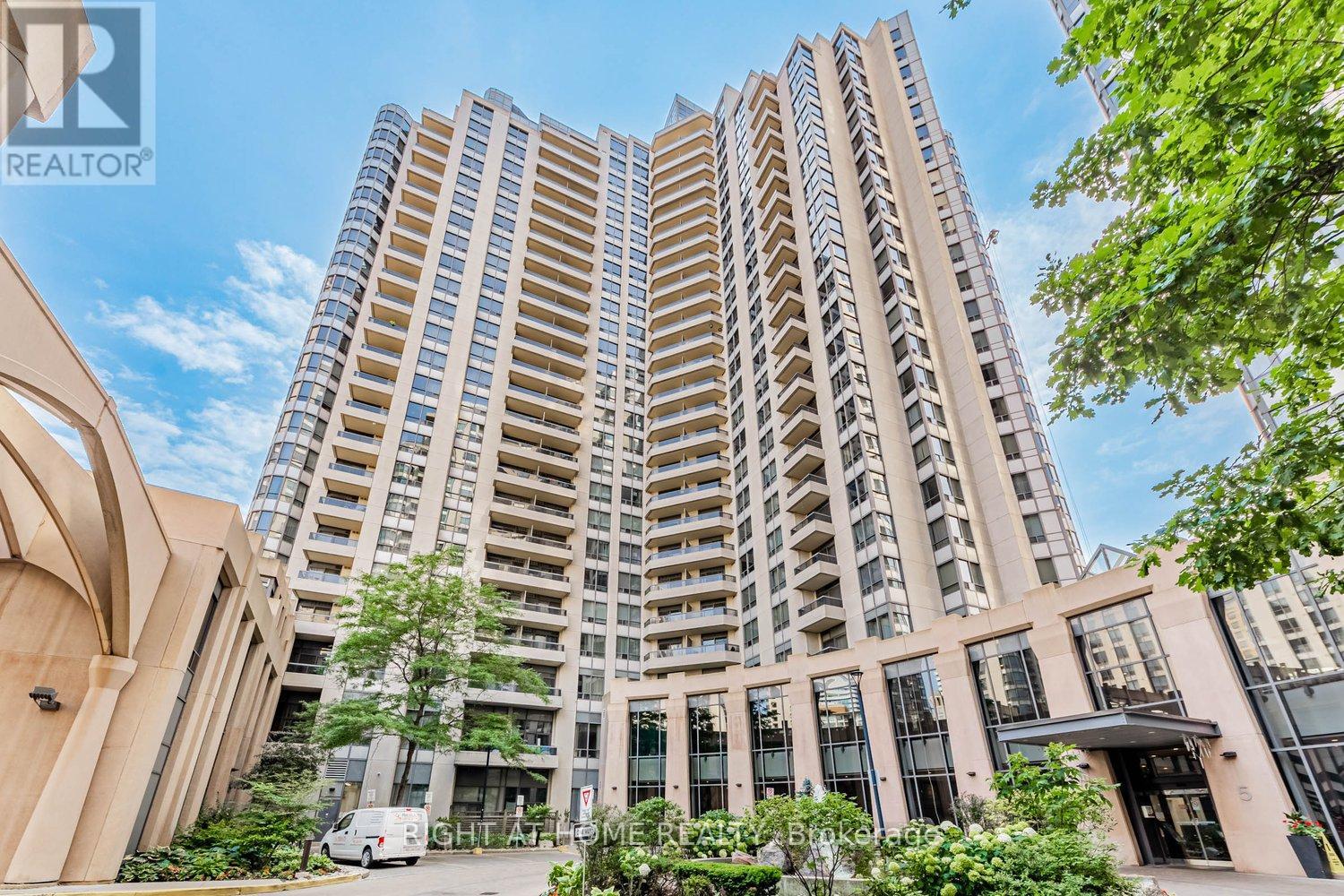1429 - 15 Northtown Way, Toronto, Ontario  M2N 7A2 - Photo 3 - C13226678