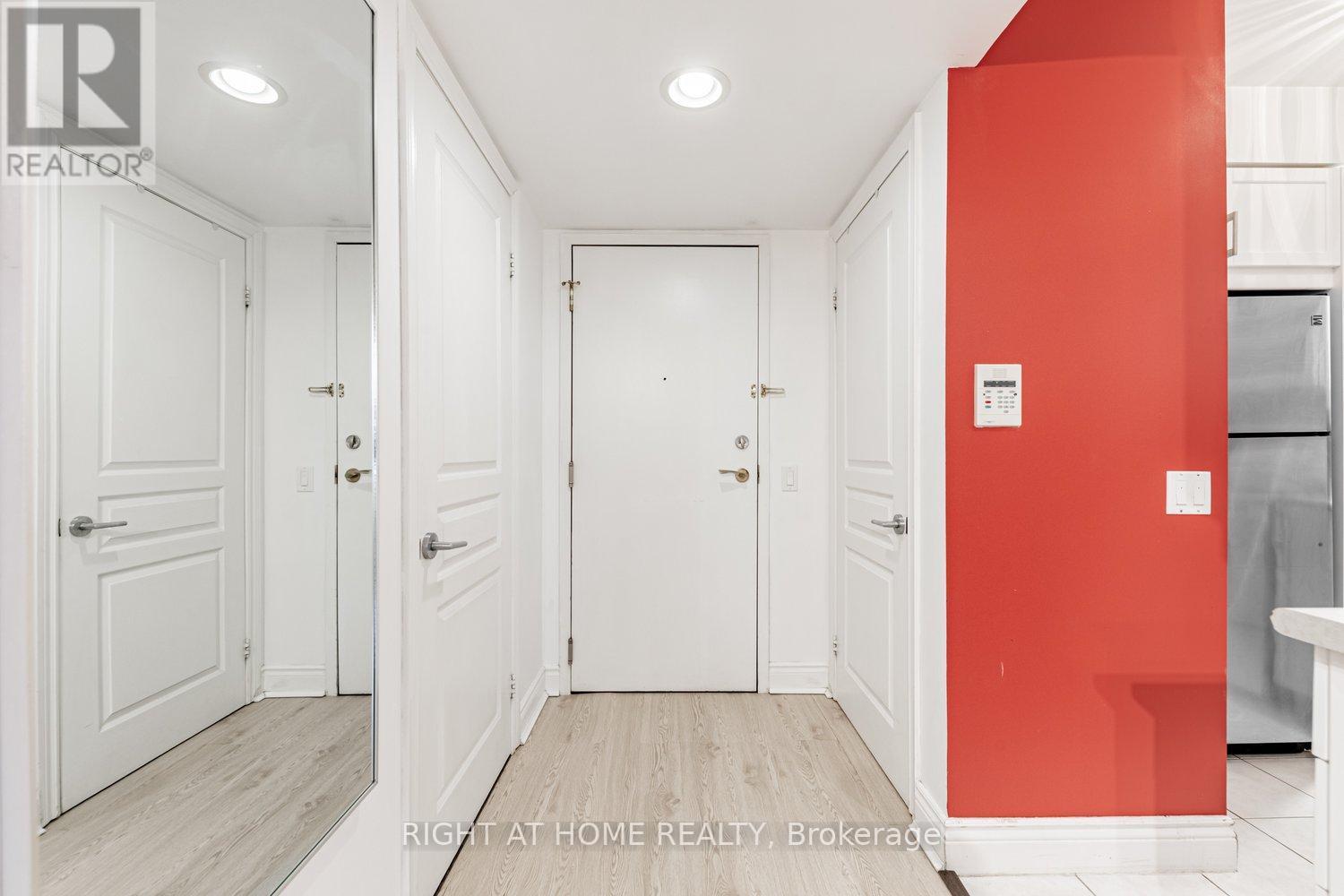 1429 - 15 Northtown Way, Toronto, Ontario  M2N 7A2 - Photo 7 - C13226678