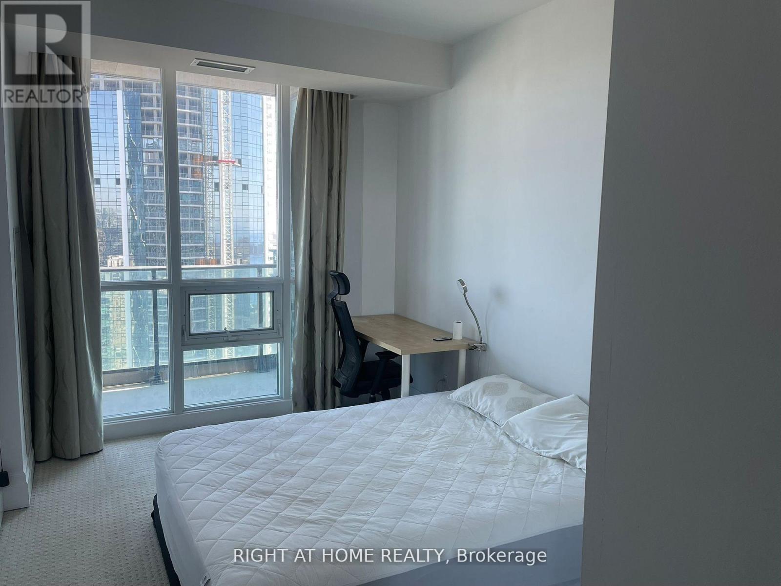 4904 - 16 Harbour Street, Toronto, Ontario  M5J 2Z7 - Photo 14 - C13226718