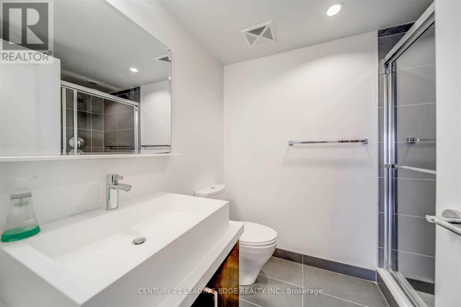 2302 - 1080 Bay Street, Toronto, Ontario  M5S 0A6 - Photo 10 - C13226750
