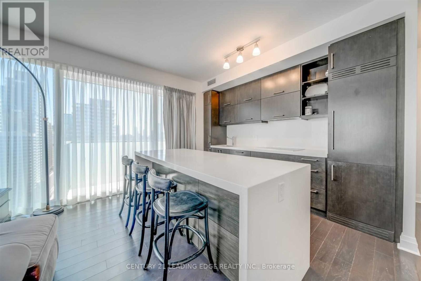 2302 - 1080 Bay Street, Toronto, Ontario  M5S 0A6 - Photo 11 - C13226750