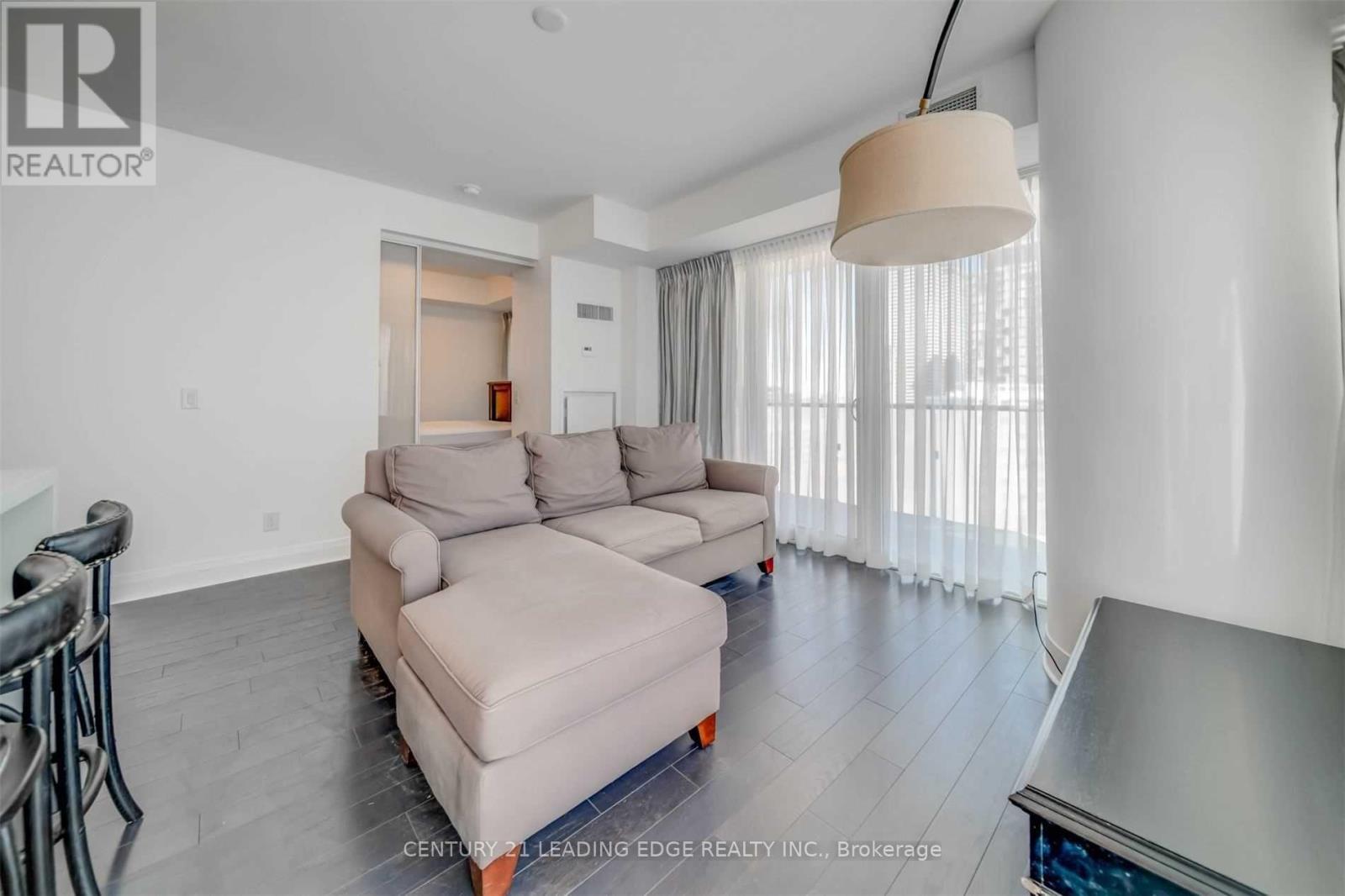 2302 - 1080 Bay Street, Toronto, Ontario  M5S 0A6 - Photo 6 - C13226750