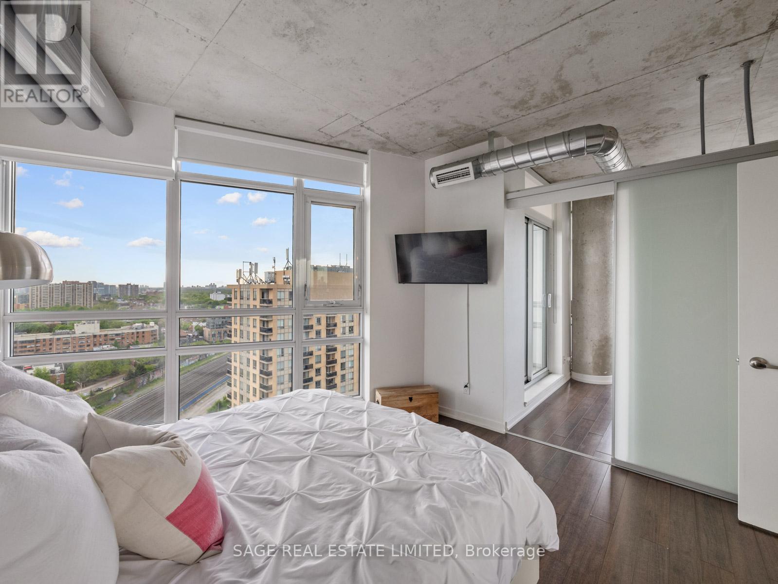 1802 - 150 Sudbury Street, Toronto, Ontario  M6J 1J3 - Photo 11 - C13226804