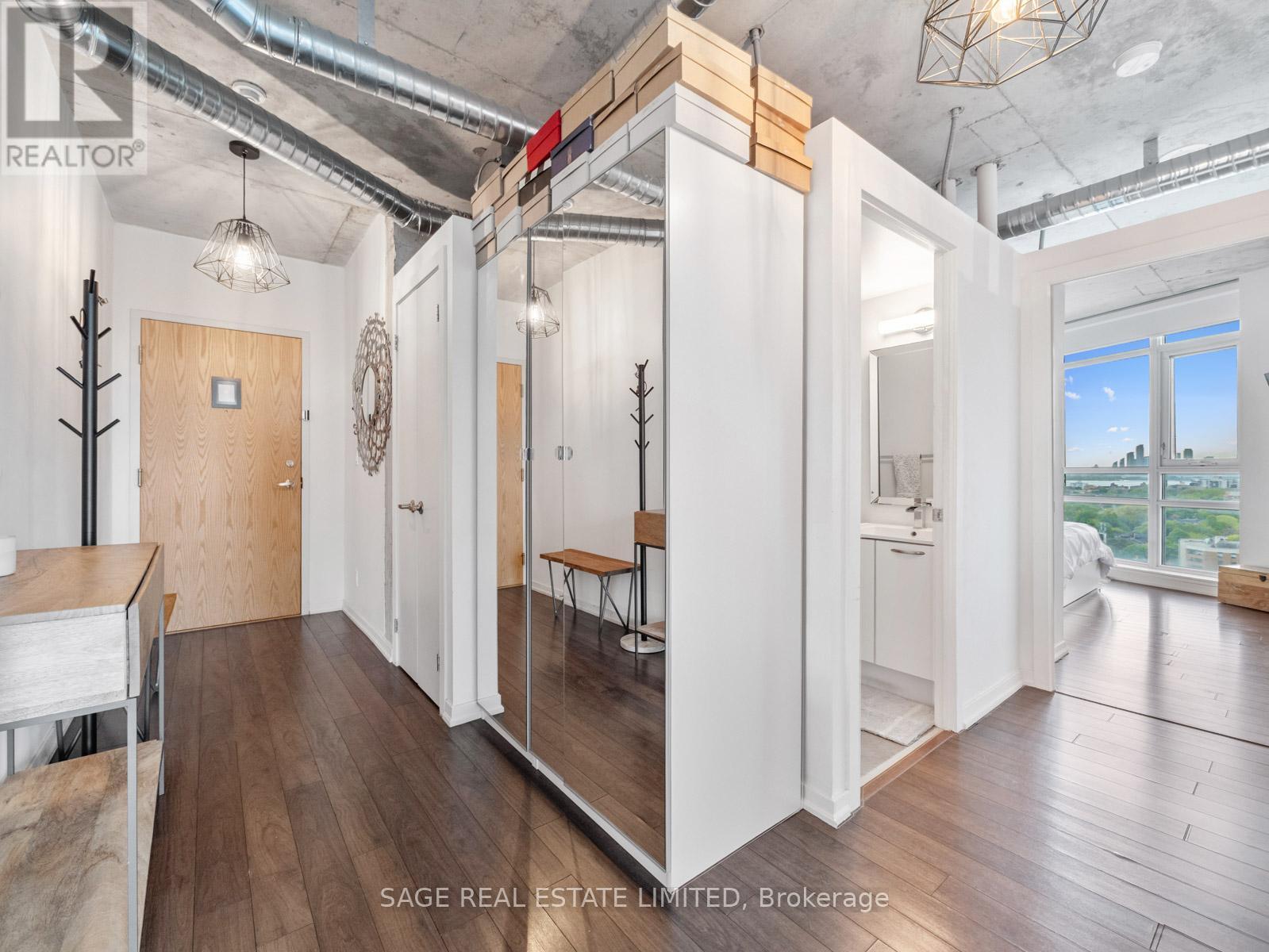 1802 - 150 Sudbury Street, Toronto, Ontario  M6J 1J3 - Photo 13 - C13226804