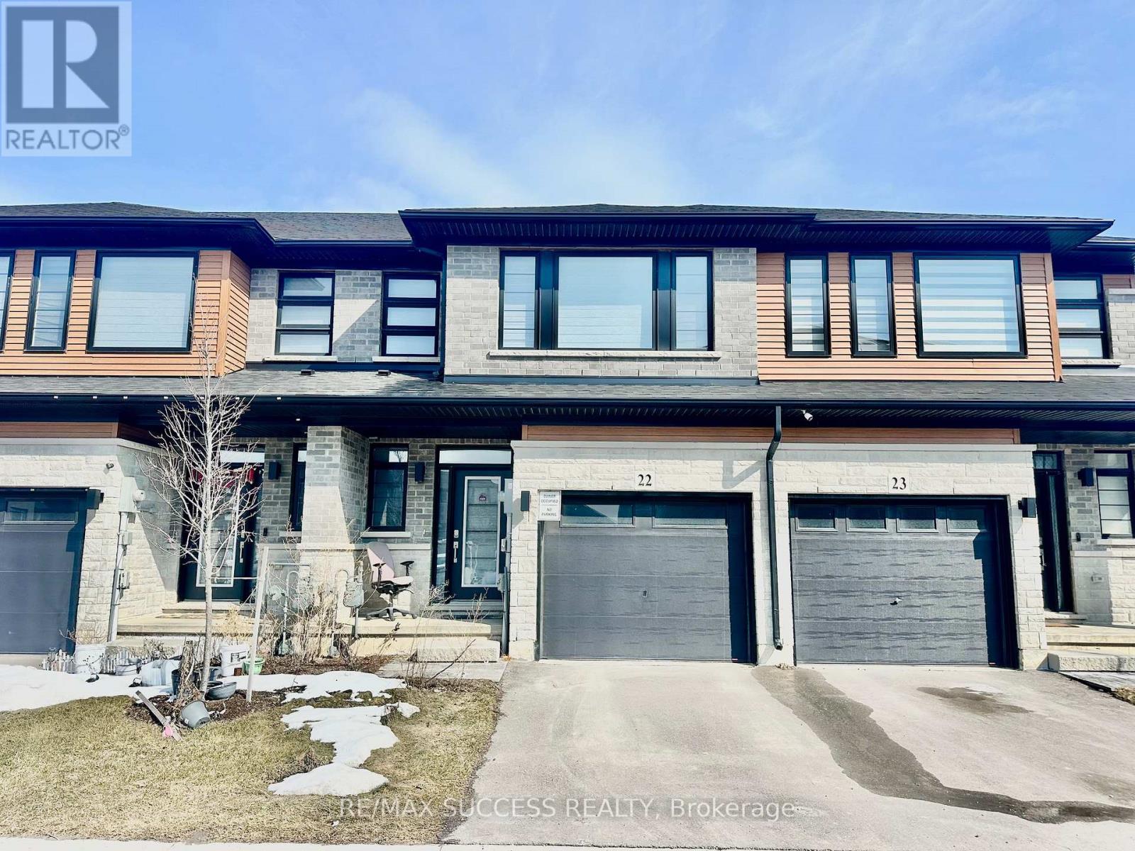 22 - 461 BLACKBURN DRIVE, Brantford, Ontario