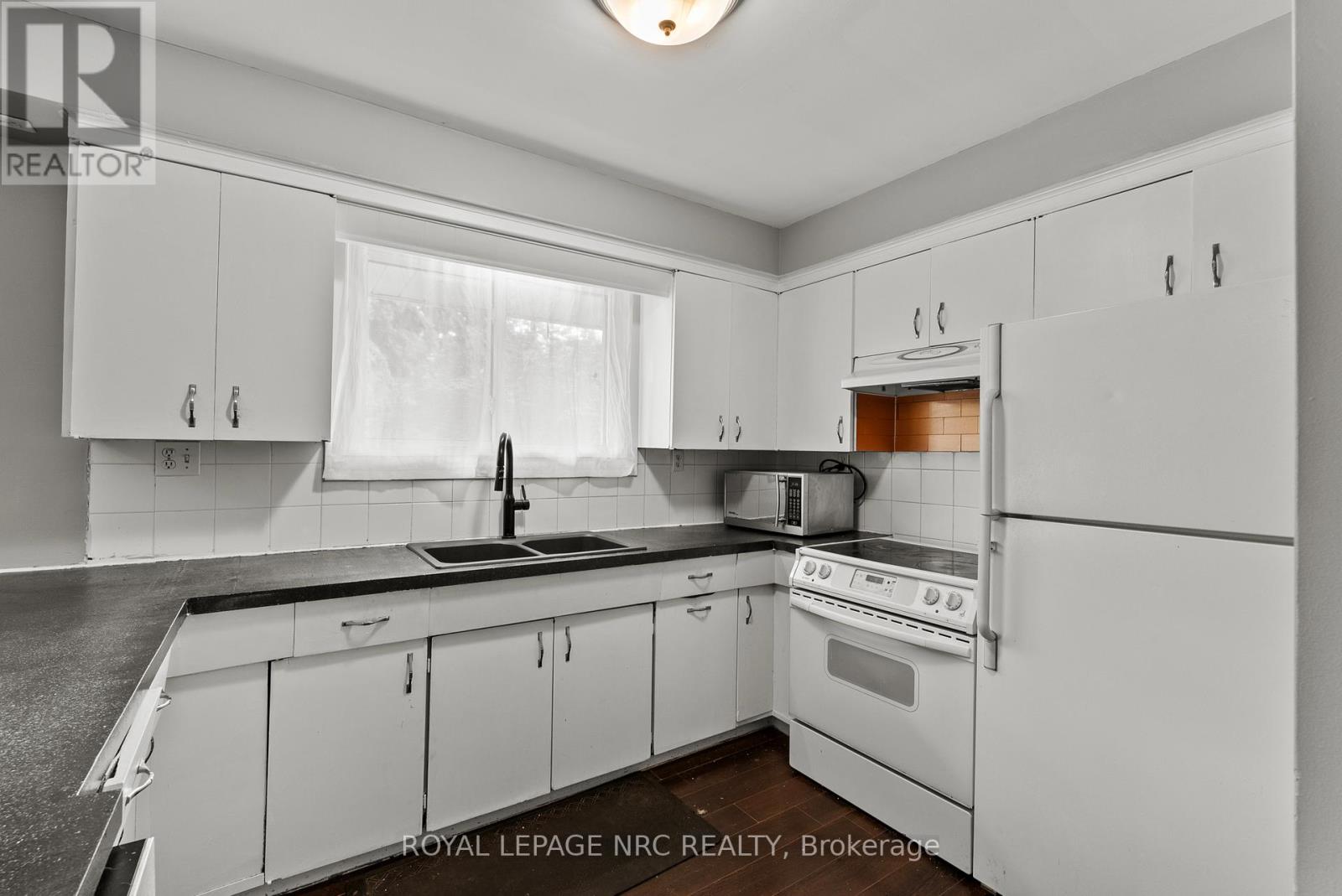 51 Henry Street, Niagara-On-The-Lake, Ontario  L0S 1T0 - Photo 13 - X13133538