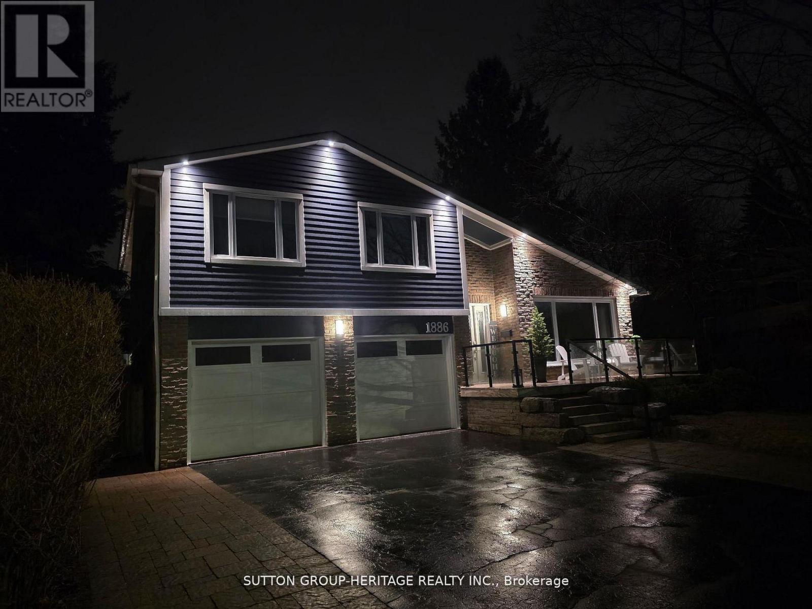 1886 Malden Crescent, Pickering, Ontario  L1V 3G4 - Photo 2 - E13226722