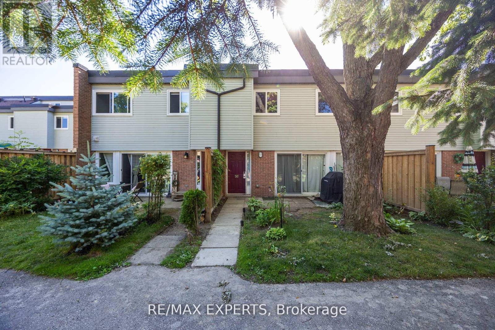 242 MILESTONE CRESCENT, Aurora, Ontario