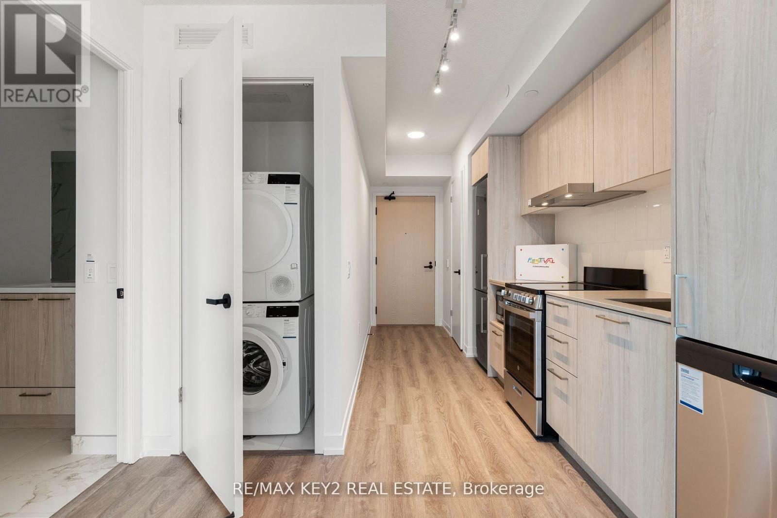 2602 - 195 Commerce Street, Vaughan, Ontario  L4K 0P9 - Photo 2 - N13226698