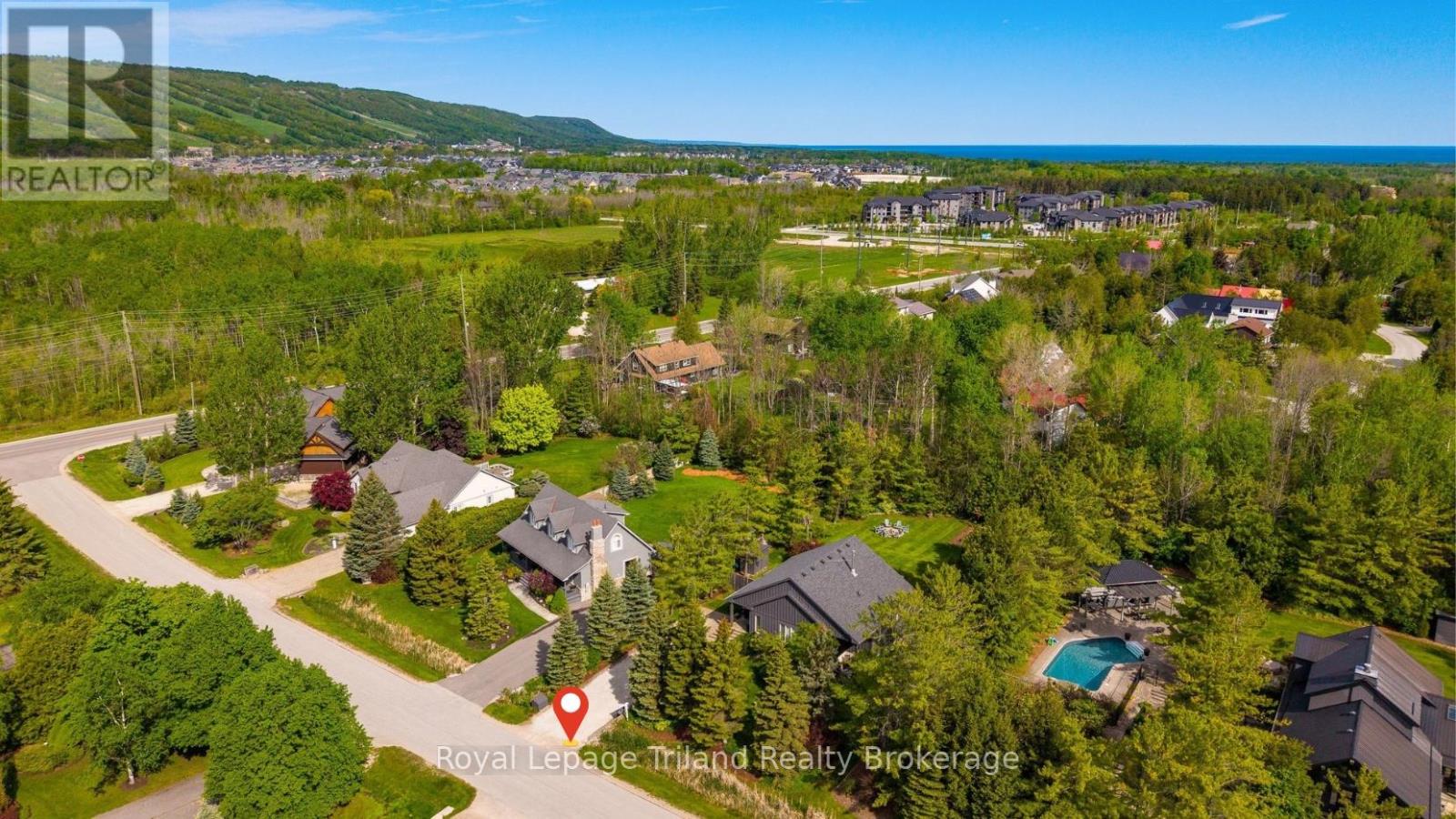 19 Trails End, Collingwood, Ontario  L9Y 5B1 - Photo 2 - S12833696