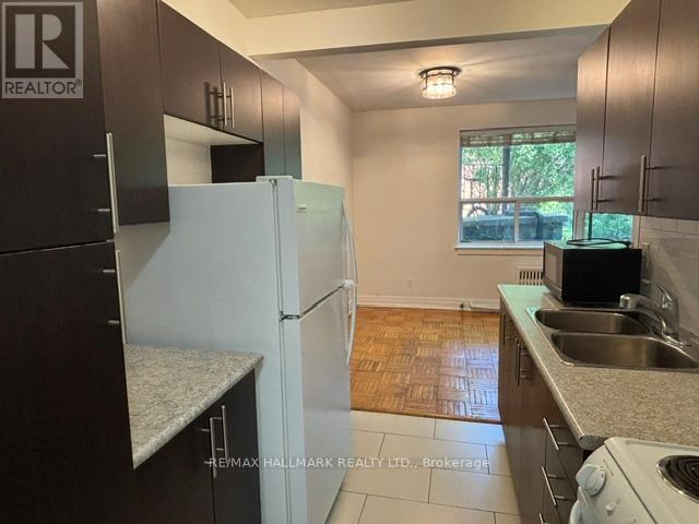 B1 - 2 Newholm Road, Toronto, Ontario  M8Y 3M4 - Photo 6 - W13226728
