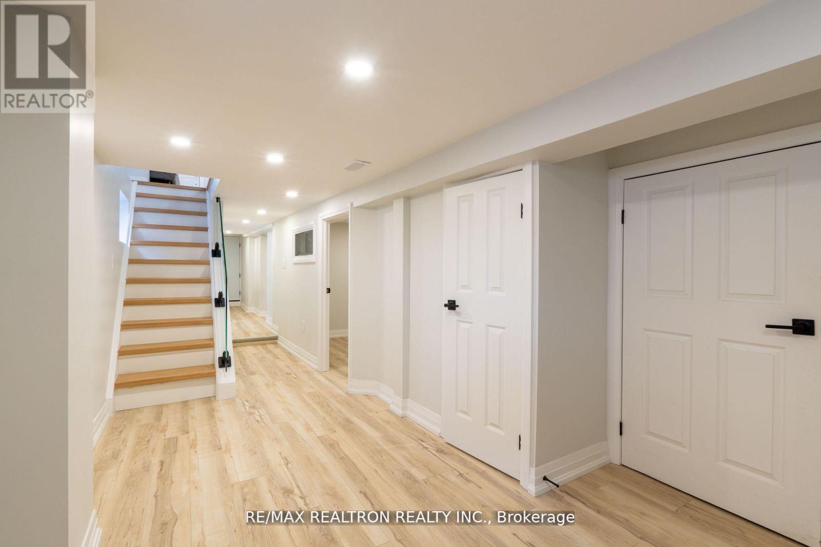77 Hatherley Road, Toronto, Ontario  M6E 1V8 - Photo 21 - W13226780