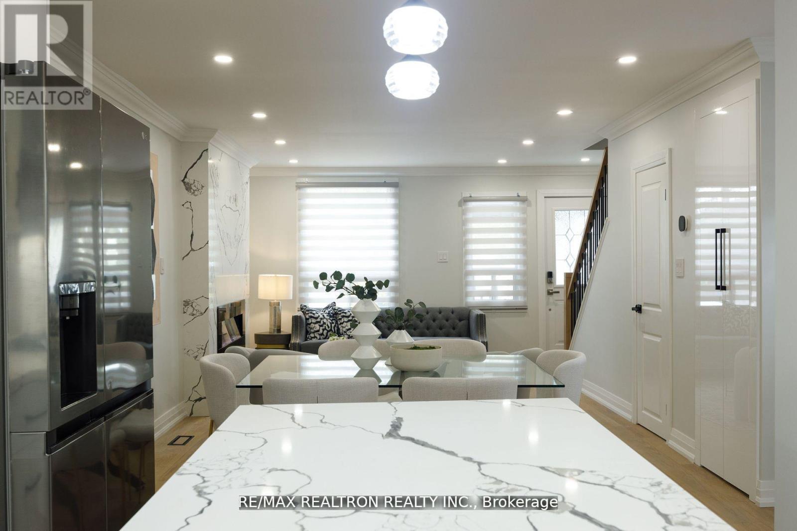77 Hatherley Road, Toronto, Ontario  M6E 1V8 - Photo 7 - W13226780