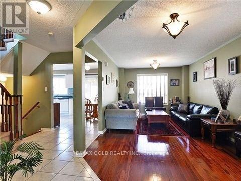 55 Linderwood Drive, Brampton, Ontario  L7A 1S4 - Photo 2 - W13226828