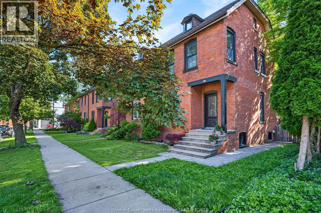 756 Monmouth, Windsor, Ontario  N8Y 3L2 - Photo 3 - 26012775