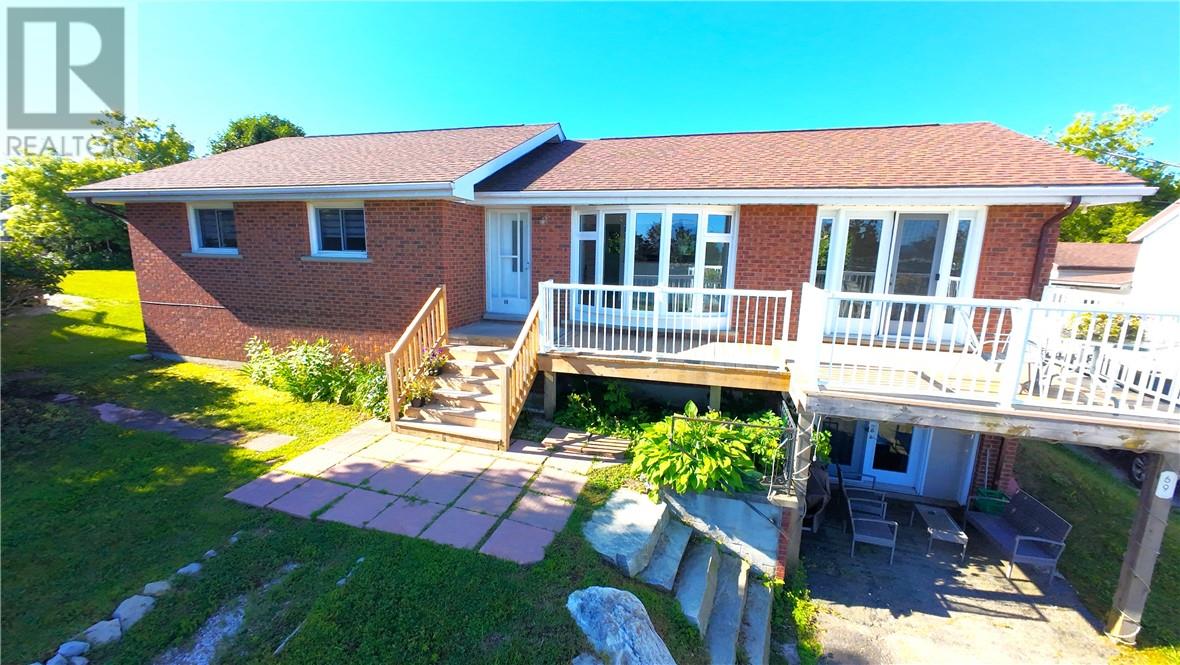 69 Robinson Street, Little Current, Ontario