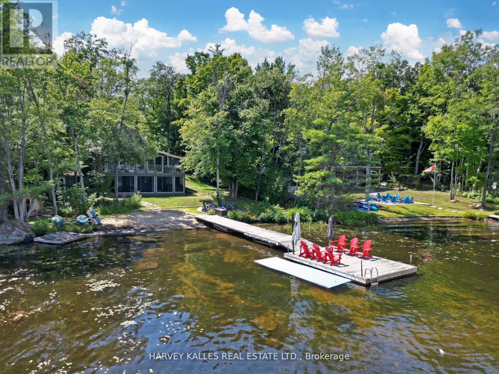 83 PINETREE ROAD, Gravenhurst, Ontario