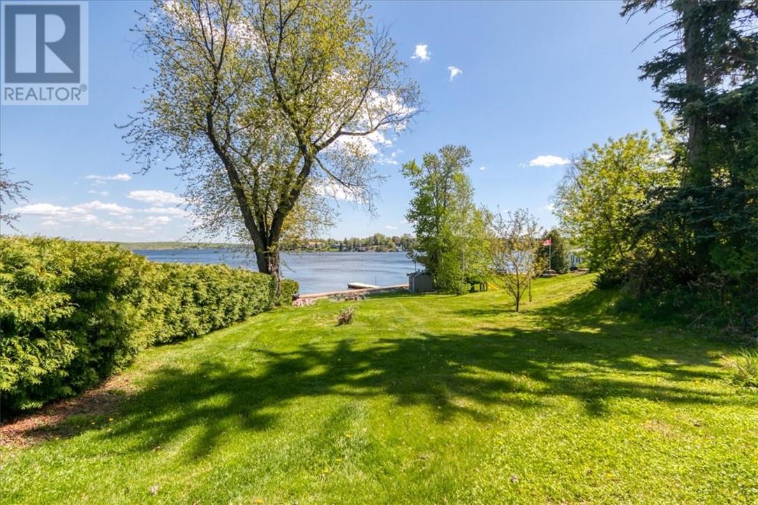1281 North Shore Drive, Sudbury, Ontario  P3B 1E7 - Photo 2 - 2128237
