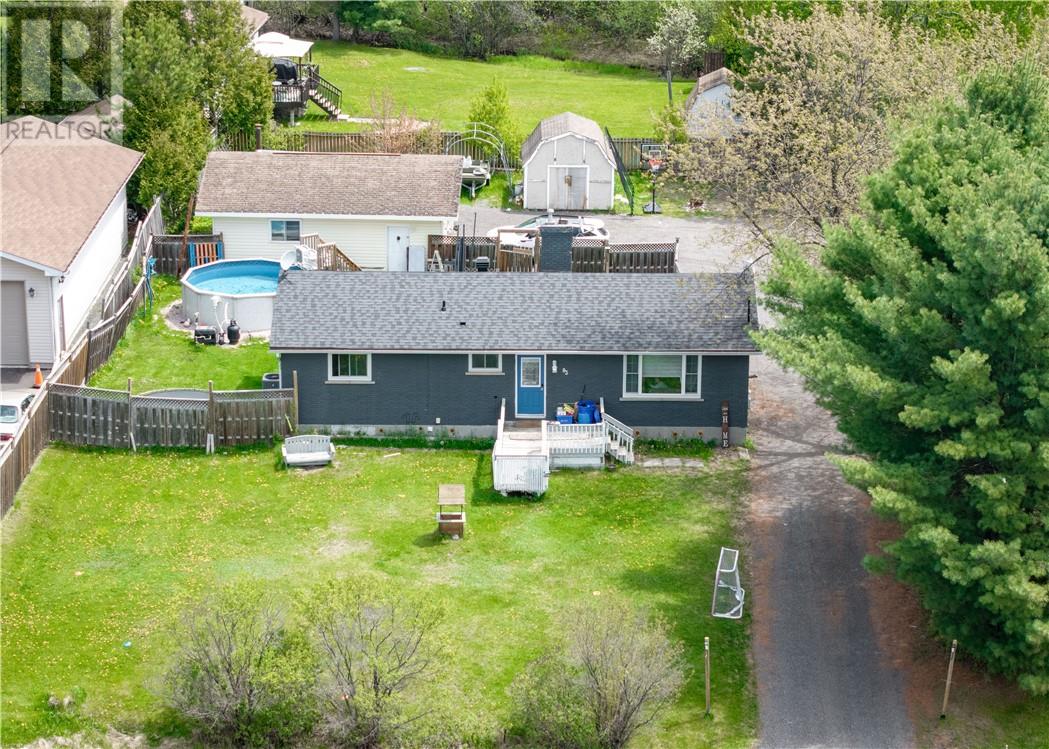 83 Roseland Drive, Wahnapitae, Ontario  P0M 3C0 - Photo 1 - 2128220