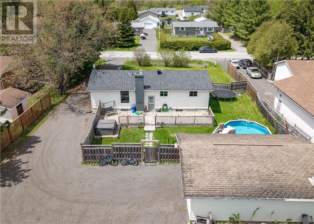 83 Roseland Drive, Wahnapitae, Ontario  P0M 3C0 - Photo 28 - 2128220
