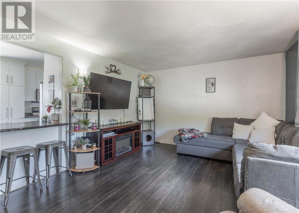 83 Roseland Drive, Wahnapitae, Ontario  P0M 3C0 - Photo 5 - 2128220