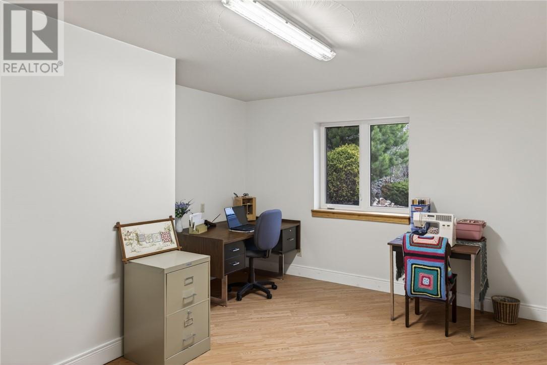483 Kantola Road, Greater Sudbury, Ontario  P3Y 1H8 - Photo 38 - 2128072