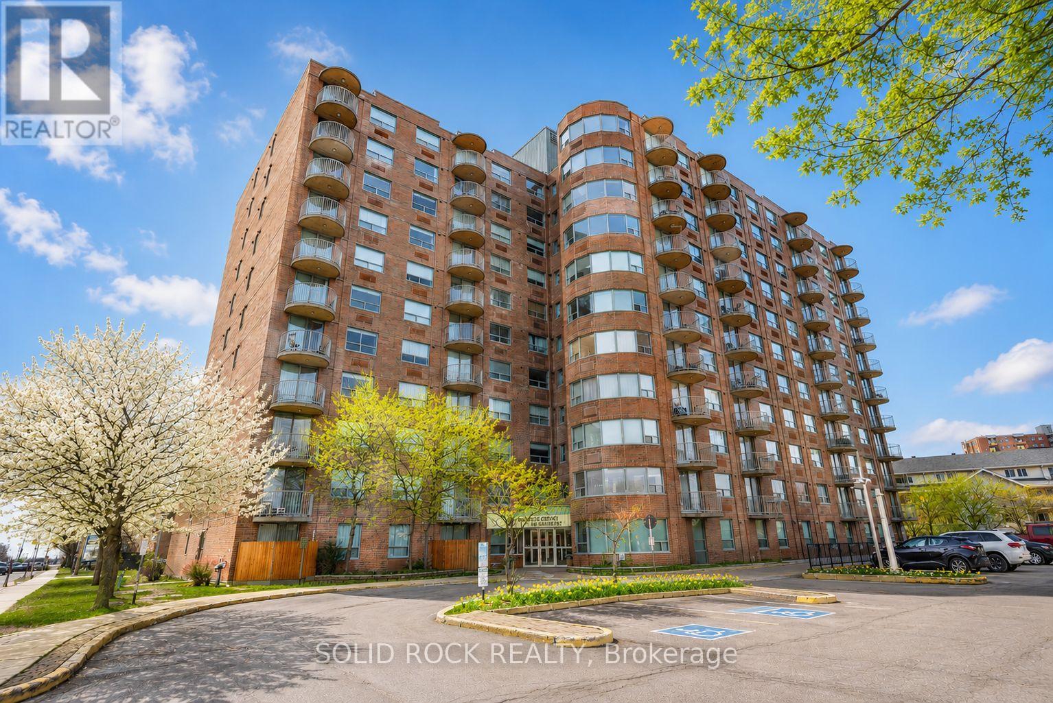 901 - 1440 HERON ROAD, Ottawa, Ontario