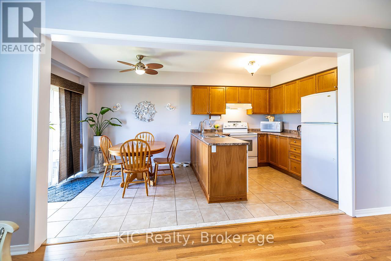 40 Puttingedge Drive, Whitby, Ontario  L1R 0H7 - Photo 15 - E13226848