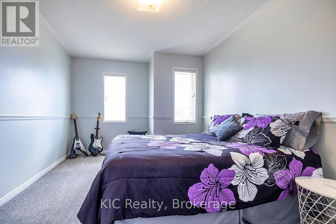 40 Puttingedge Drive, Whitby, Ontario  L1R 0H7 - Photo 27 - E13226848