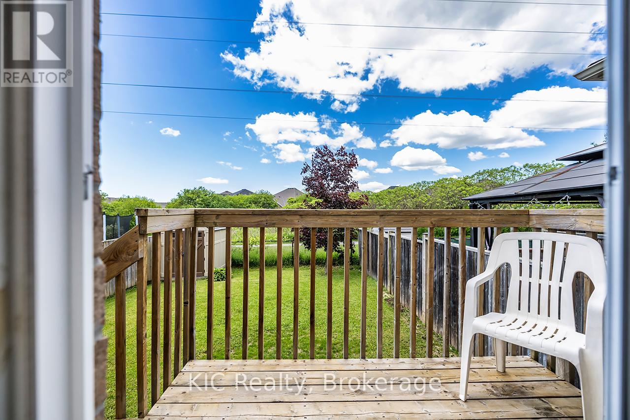 40 Puttingedge Drive, Whitby, Ontario  L1R 0H7 - Photo 31 - E13226848