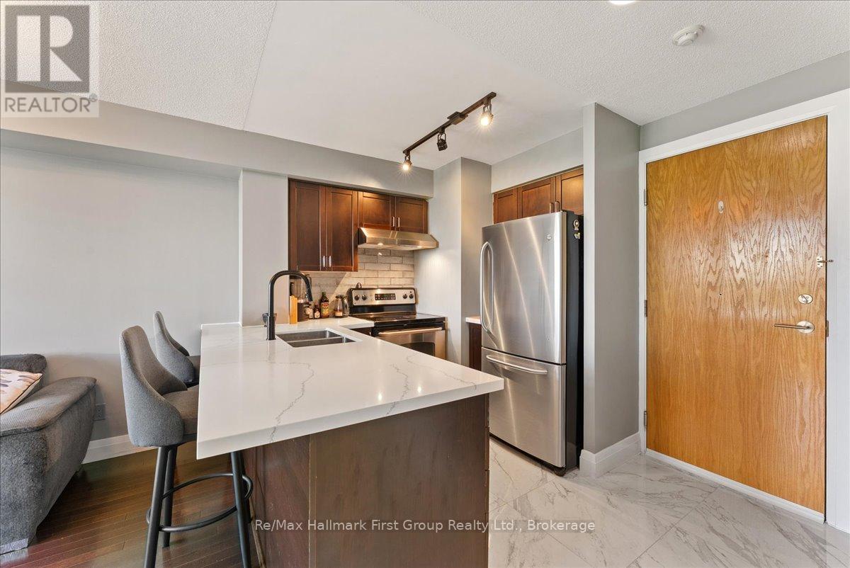 416 - 340 Watson Street W, Whitby, Ontario  L1N 9G1 - Photo 4 - E13227196
