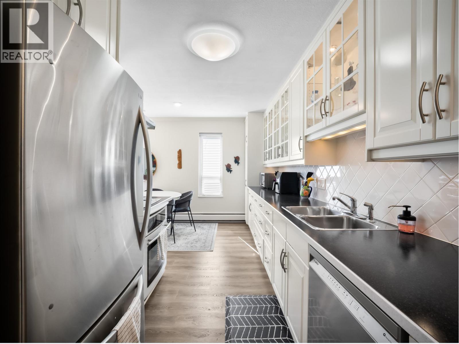 202 134 W 20th Street, North Vancouver, British Columbia  V7M 1Y4 - Photo 19 - R3130543