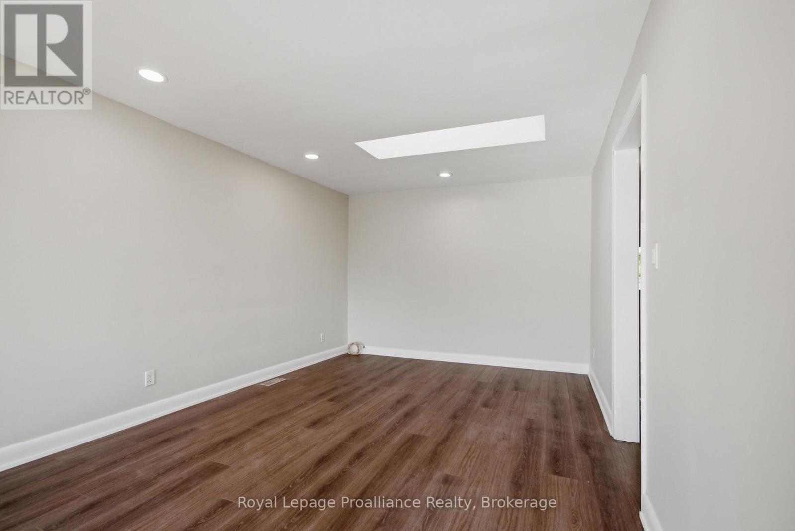 2 Bettes Street, Belleville, Ontario  K8N 3N3 - Photo 10 - X13226902
