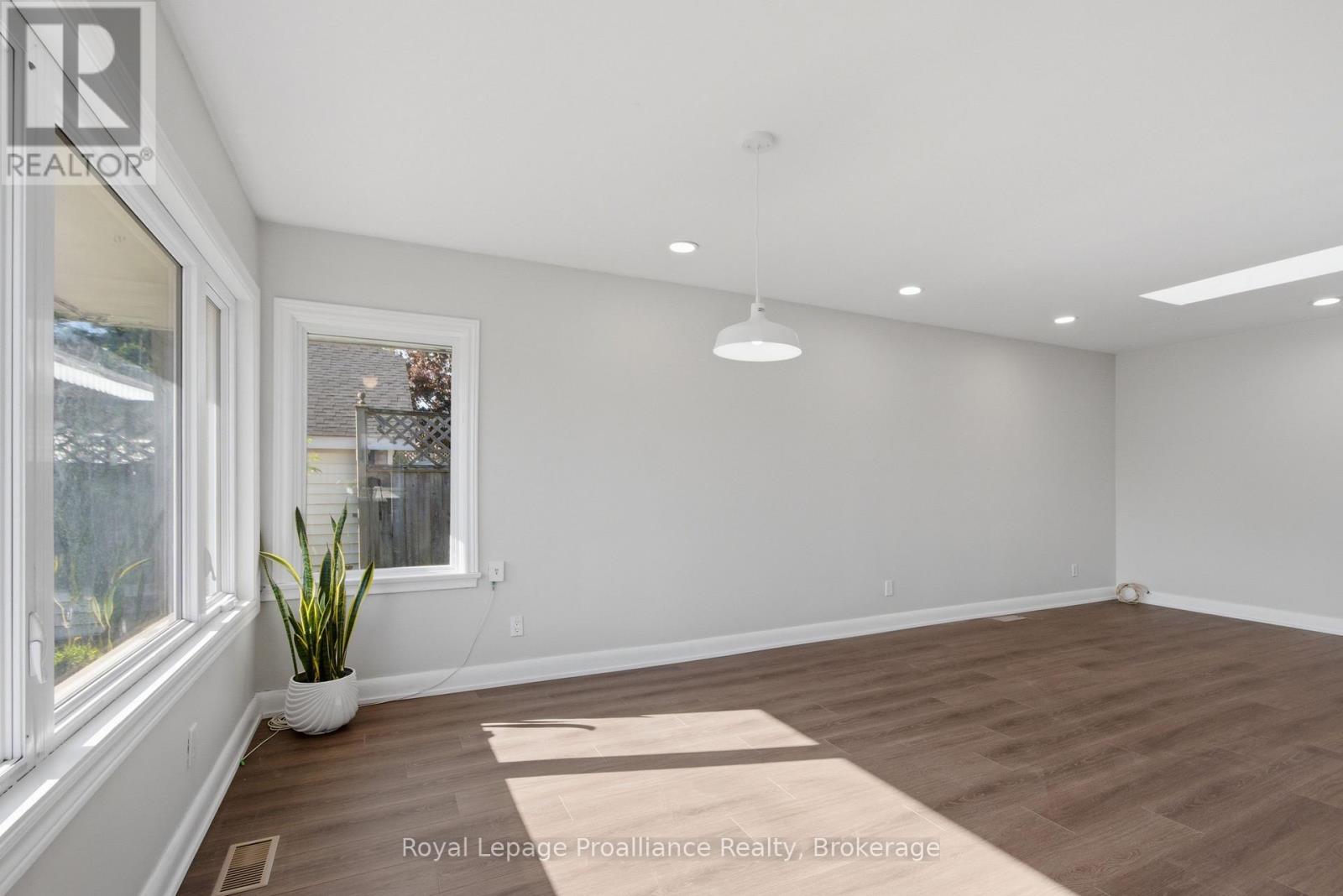 2 Bettes Street, Belleville, Ontario  K8N 3N3 - Photo 7 - X13226902
