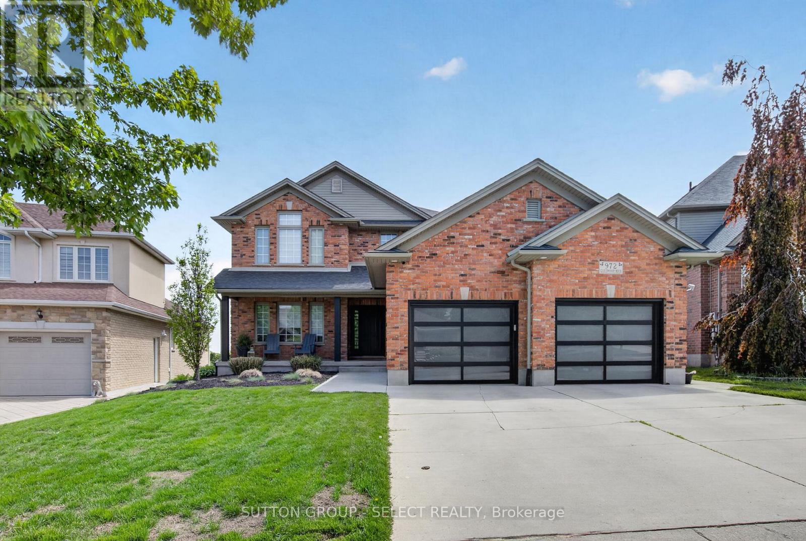 972 GUILDWOOD BOULEVARD, London North, Ontario