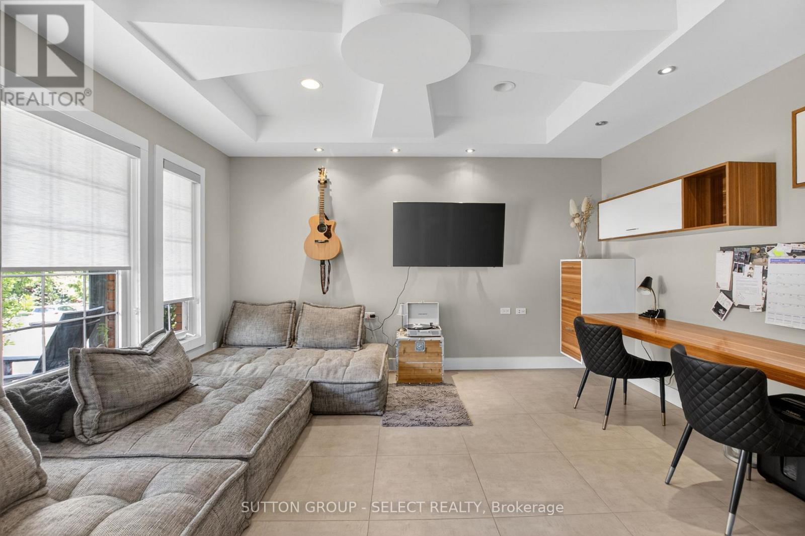 972 Guildwood Boulevard, London North, Ontario  N6H 4G3 - Photo 4 - X13227156
