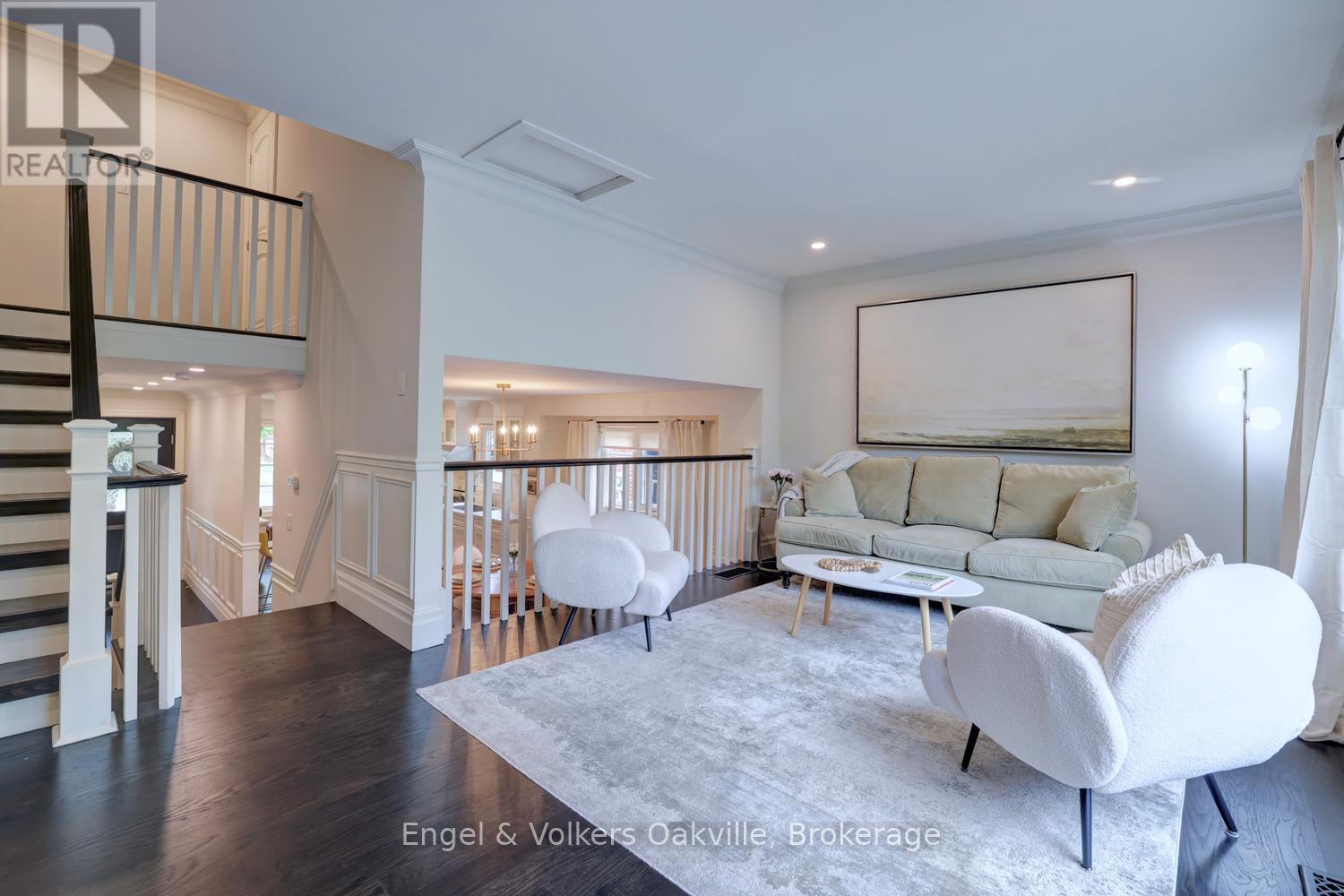 266 Mohawk Road, Oakville, Ontario  L6L 6C3 - Photo 12 - W13226904