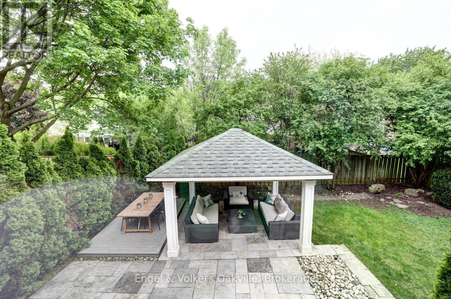 266 Mohawk Road, Oakville, Ontario  L6L 6C3 - Photo 15 - W13226904
