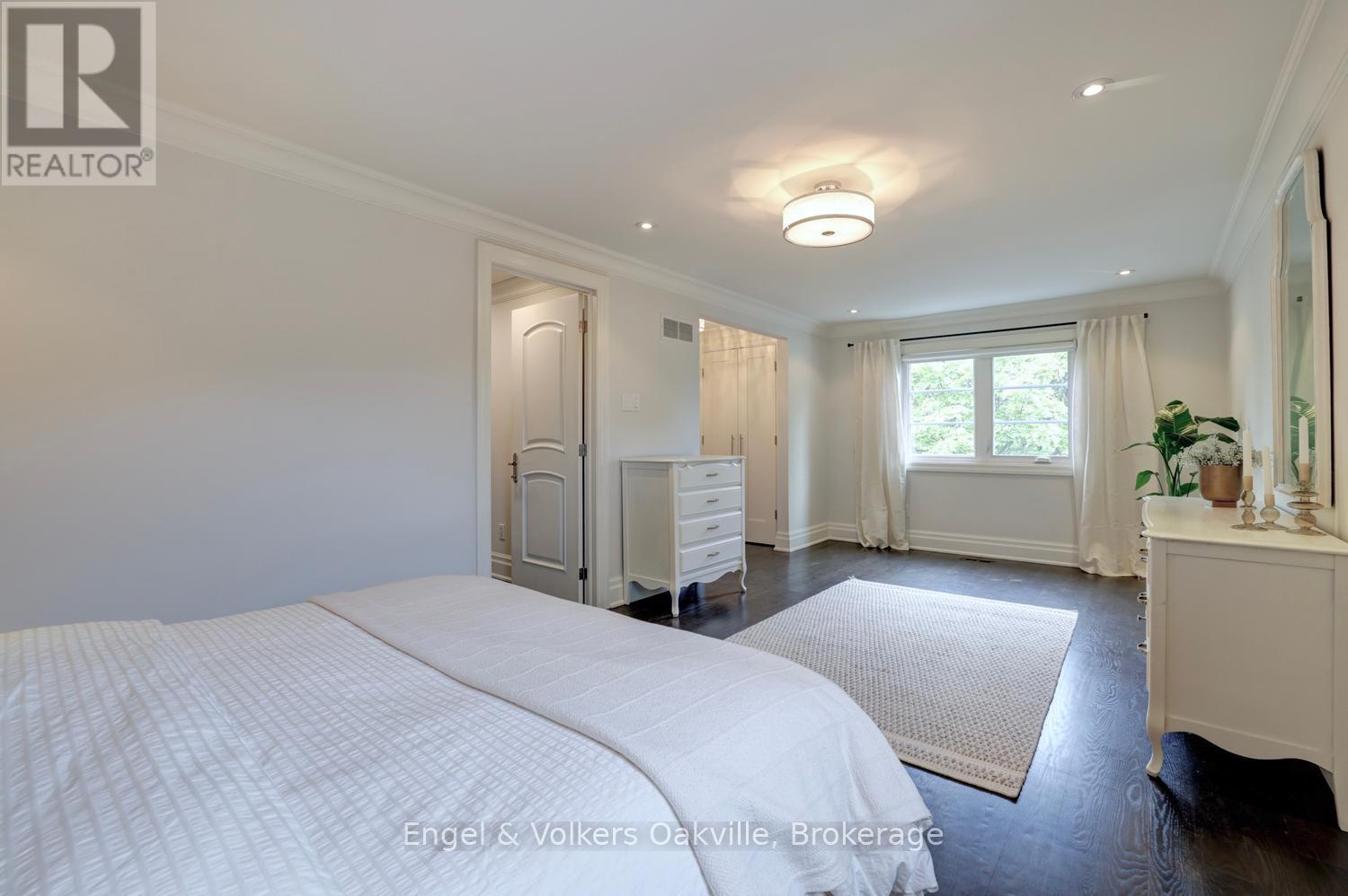 266 Mohawk Road, Oakville, Ontario  L6L 6C3 - Photo 18 - W13226904