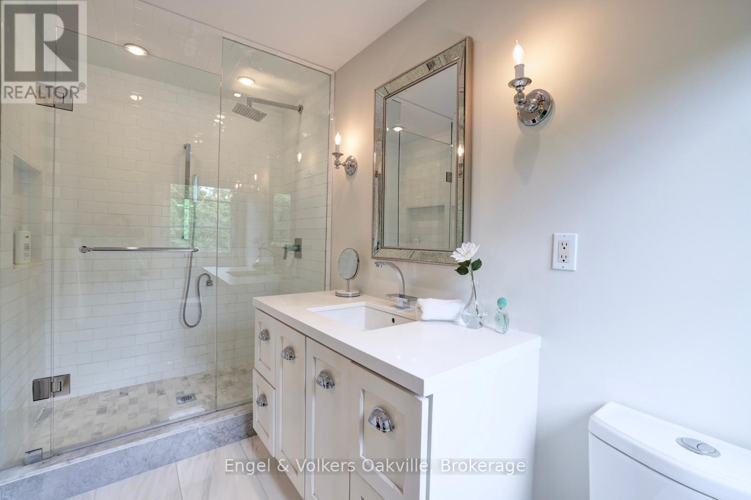 266 Mohawk Road, Oakville, Ontario  L6L 6C3 - Photo 20 - W13226904