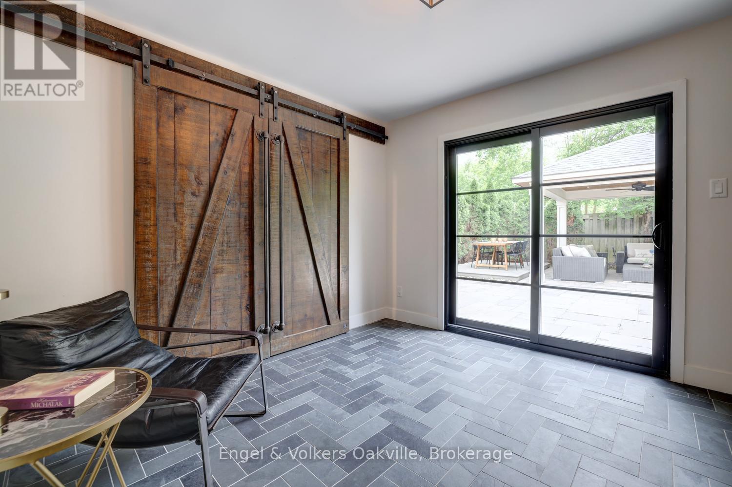 266 Mohawk Road, Oakville, Ontario  L6L 6C3 - Photo 27 - W13226904