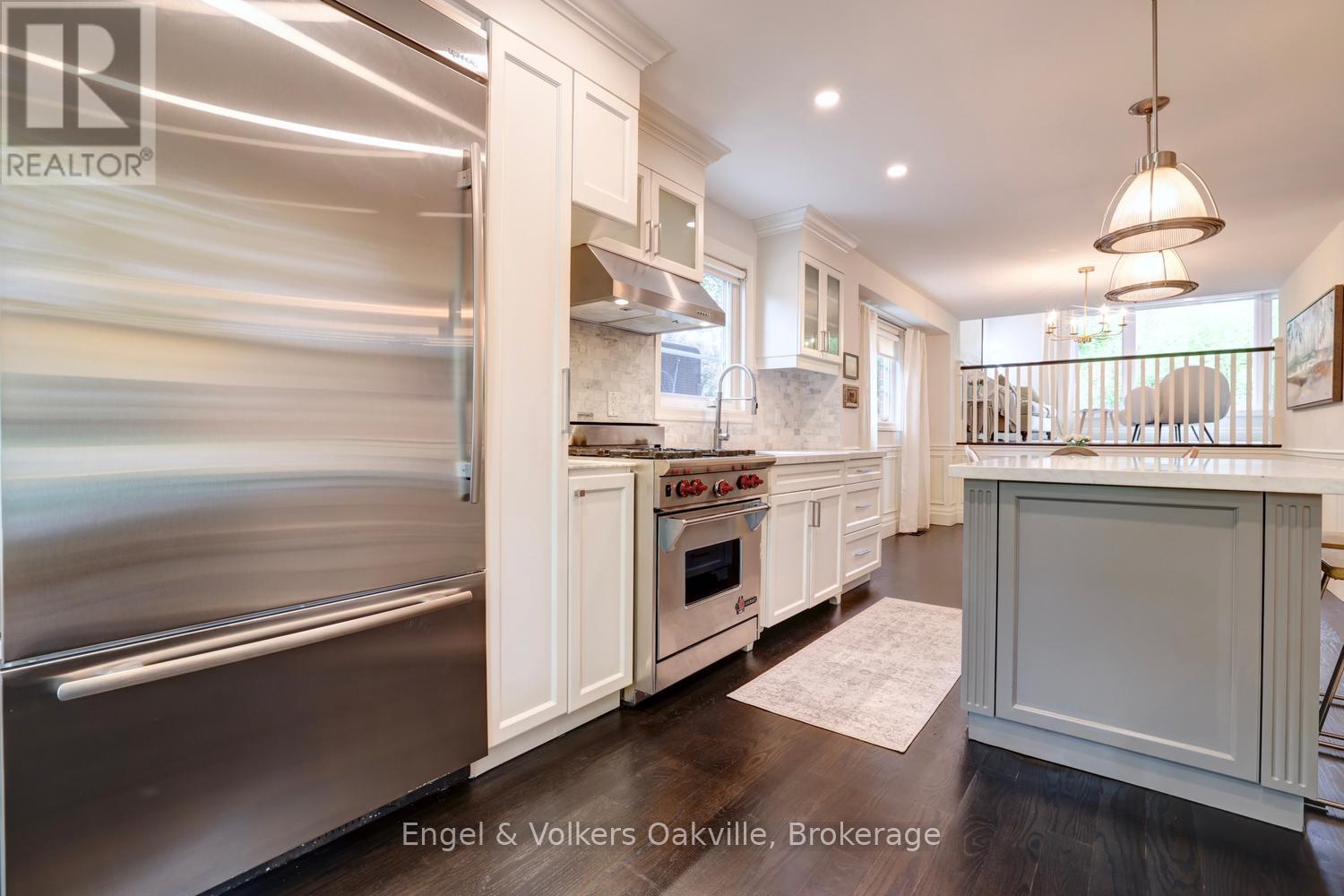 266 Mohawk Road, Oakville, Ontario  L6L 6C3 - Photo 9 - W13226904