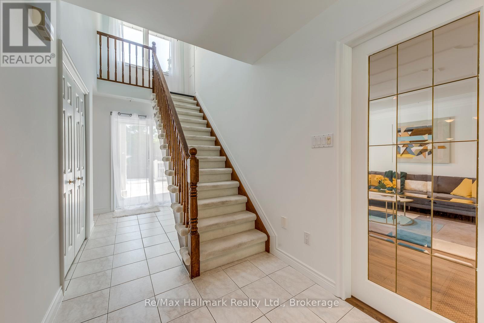 157 Trelawn Avenue, Oakville, Ontario  L6J 4R3 - Photo 4 - W13227092