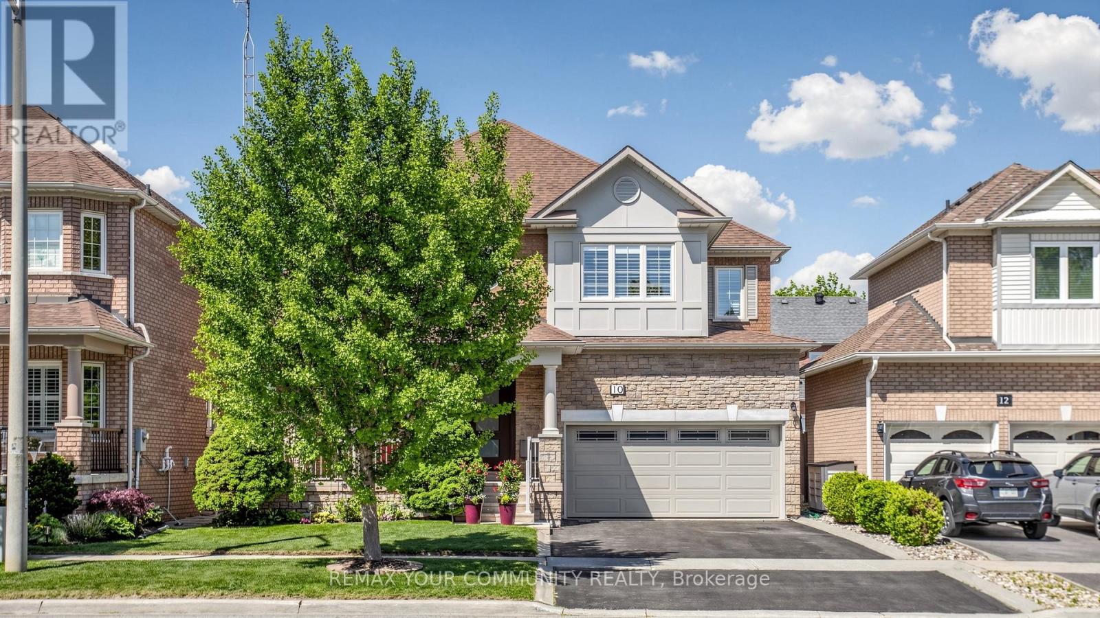 10 CAYMUS STREET, Richmond Hill, Ontario