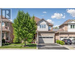 10 CAYMUS STREET, Richmond Hill, Ontario
