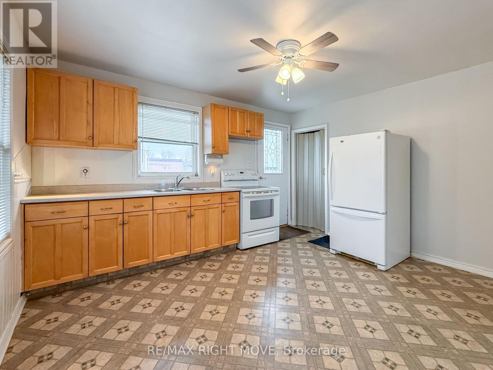 2344 12 Highway, Ramara, Ontario  L0K 1B0 - Photo 7 - S12989188
