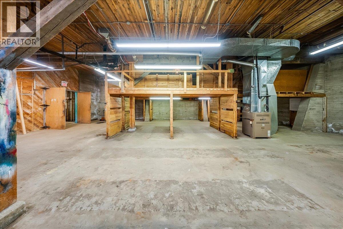 1846 First Street, Fruitvale, British Columbia  V0G 1L0 - Photo 33 - 10389680